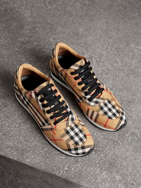 scarpe burberry saldo|Scarpe da donna di Burberry .